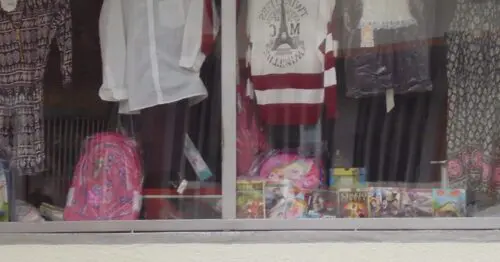 ALMACEN DE ROPA CALLE 25B ALMACEN DE ROPA CALLE 25B
